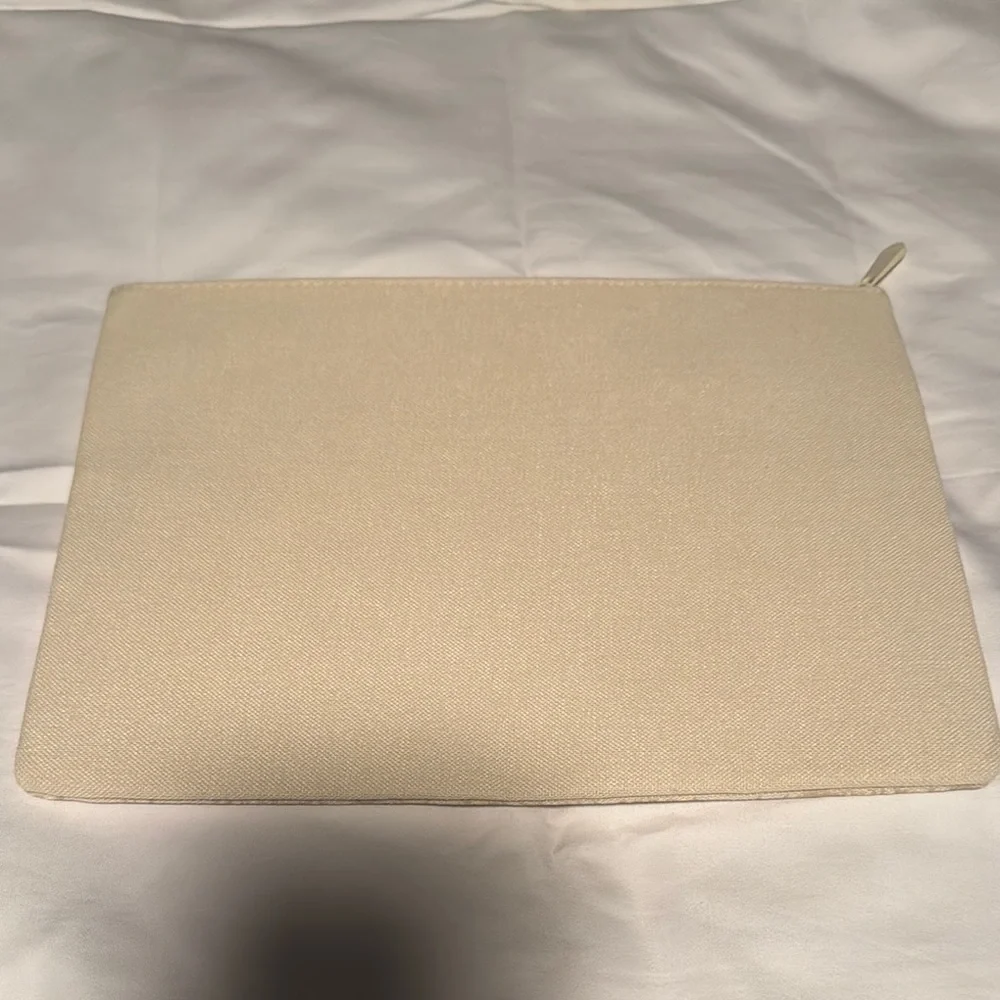 New Dior Beauty Cream Floral Pouch - Picture 2 of 4